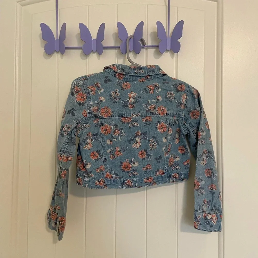 Little Lass‎ girl’s floral denim cropped jacket — size 4